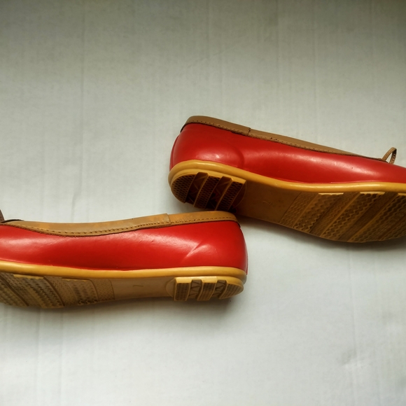 Hunter Jaylen Women's Red and Tan Flats, Sz 7 - Picture 3 of 7